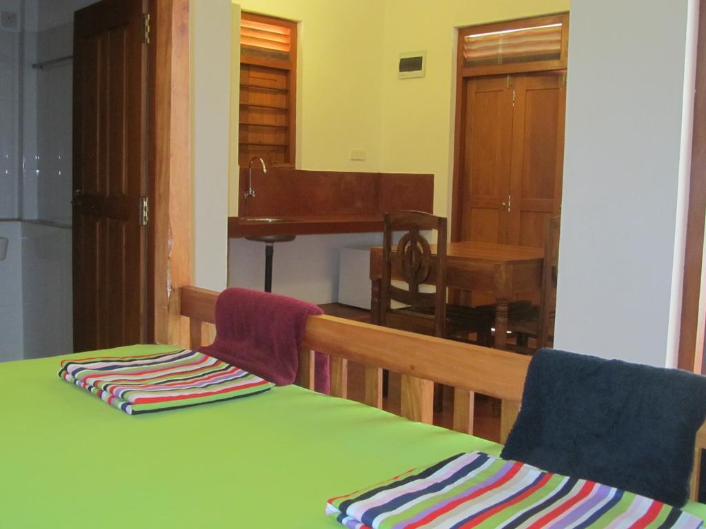 Peacock Land Hotel Tangalle Kamer foto