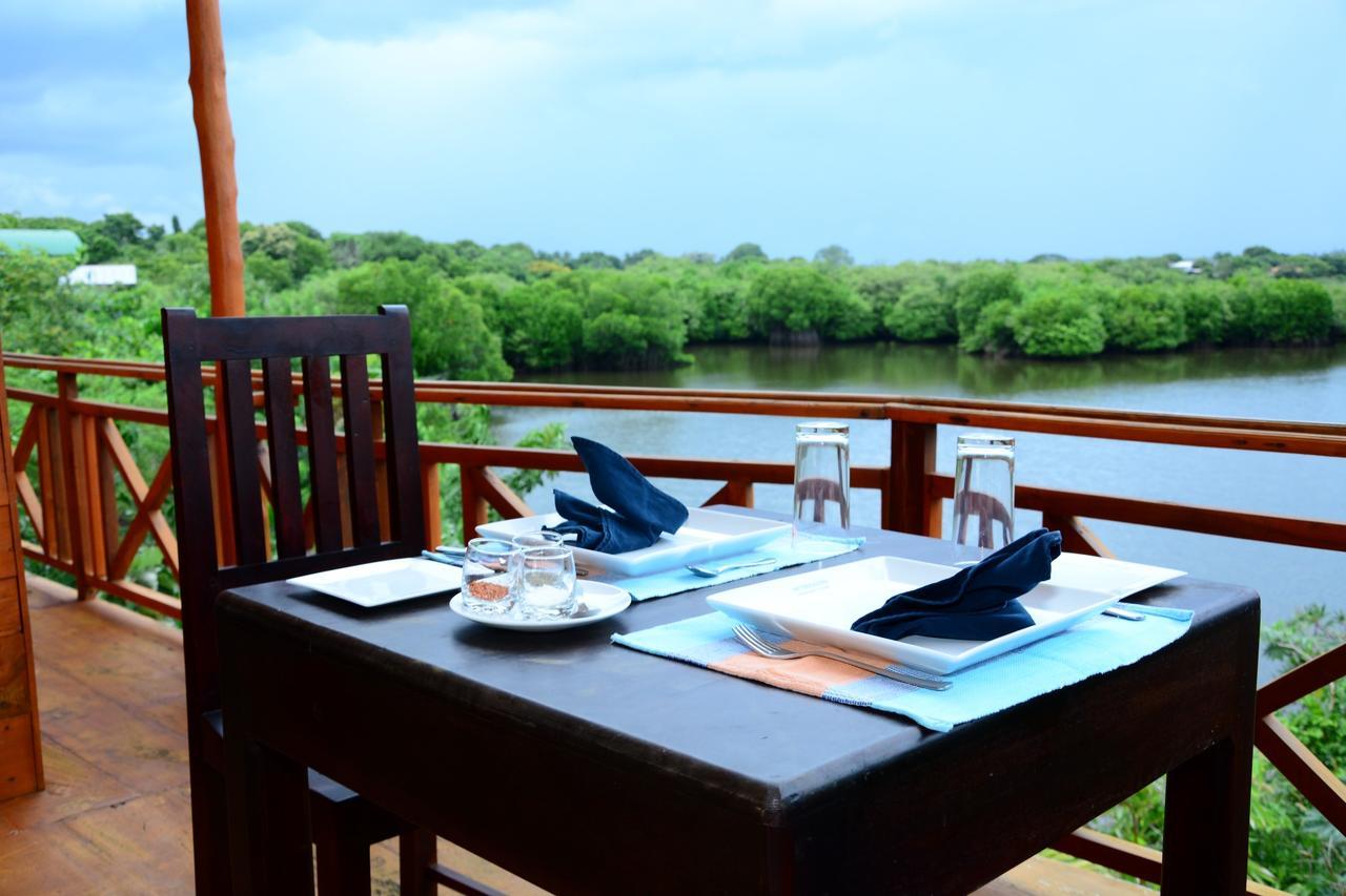 Peacock Land Hotel Tangalle Buitenkant foto